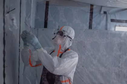 DRC begins vaccinating front line healthcare workers against Ebola 1