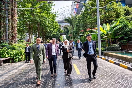 Abu Dhabi and China Explore Healthcare Partnerships in AI and Cancer Care 1